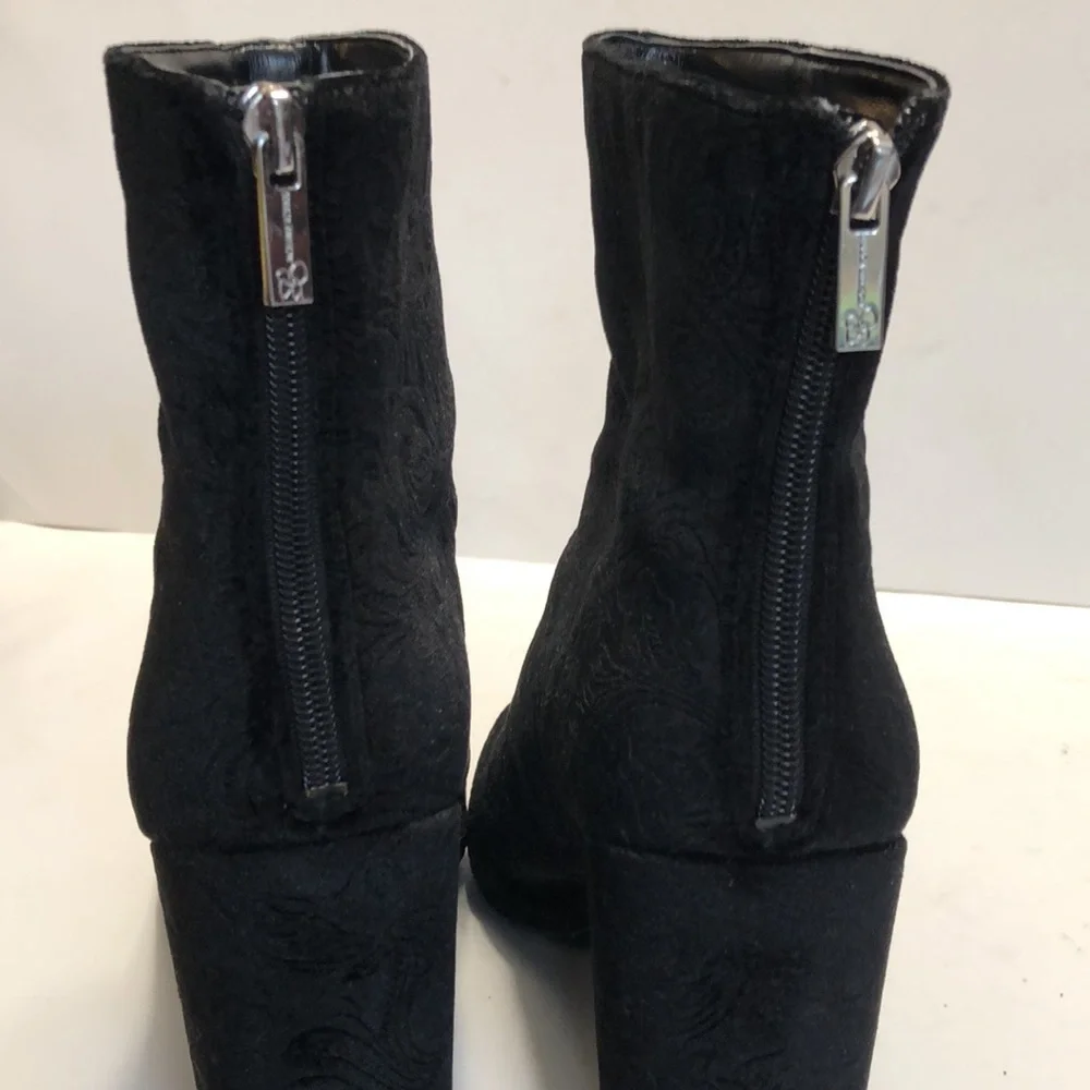 Jessica Simpson Black Velvet Jacquard Block Heel Boots size 10